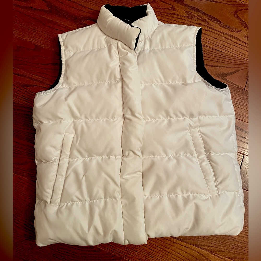 Gap Kids XL white puffer vest
